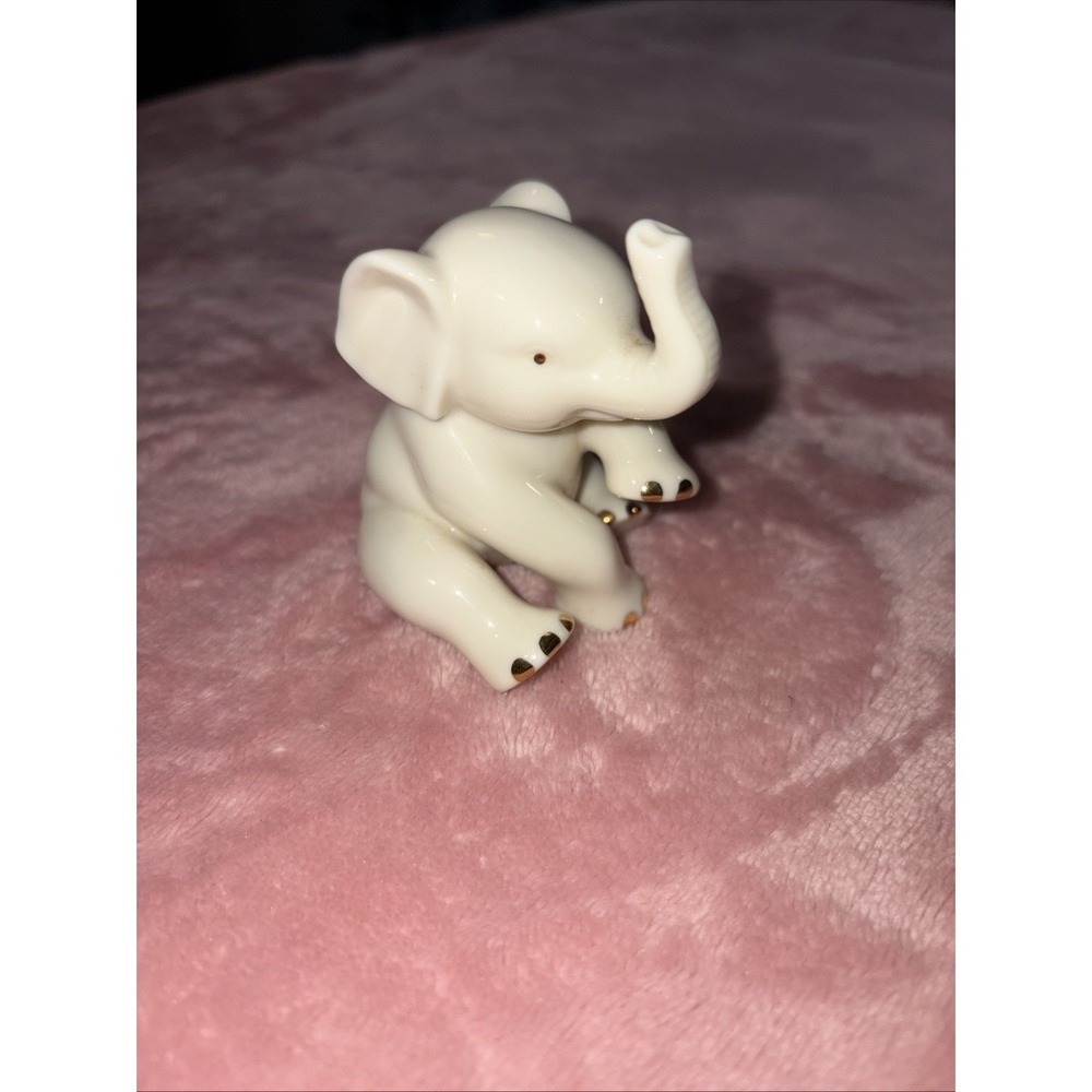 LENOX Trunk Up Porcelain/Bone China Mini 2" Elephant Luck Money Good Fortune